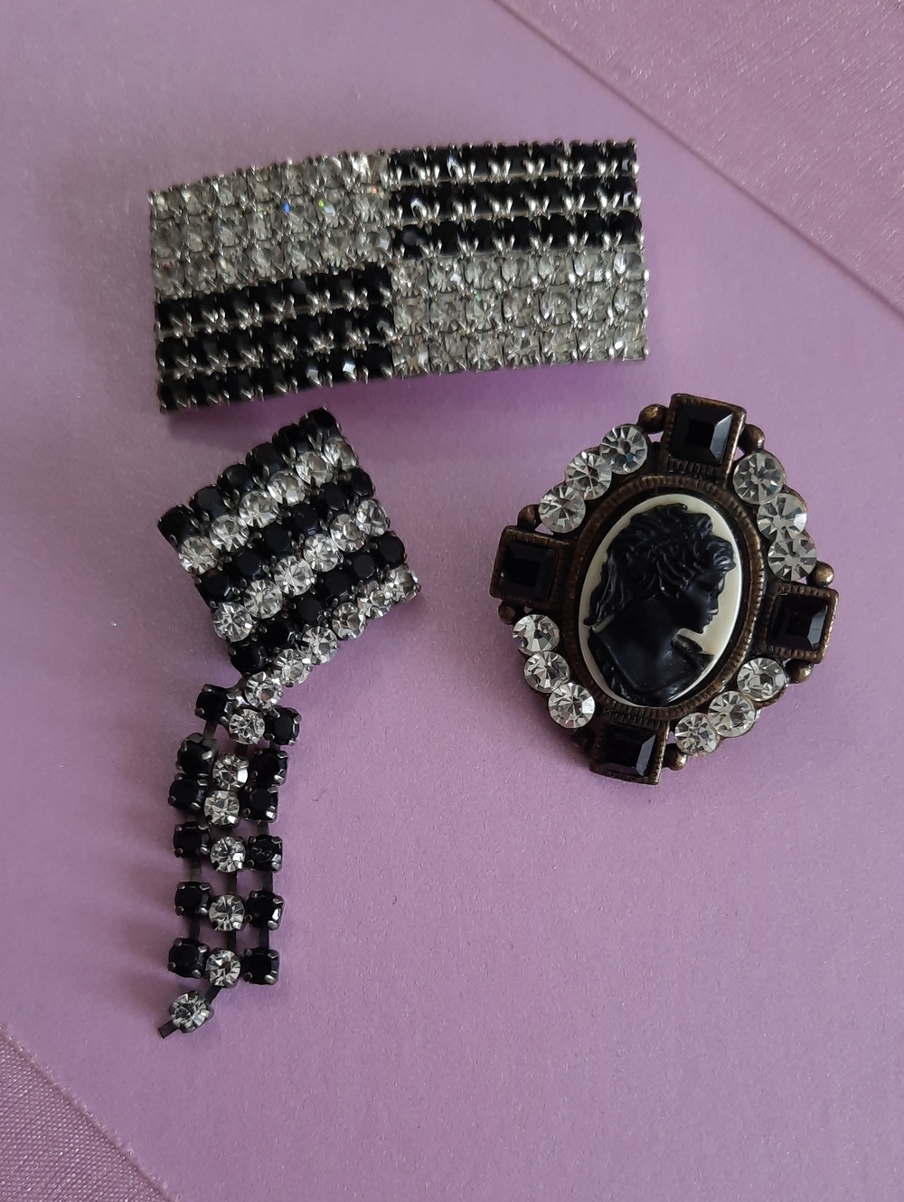 Black and Clear Crystal Brooch Lot